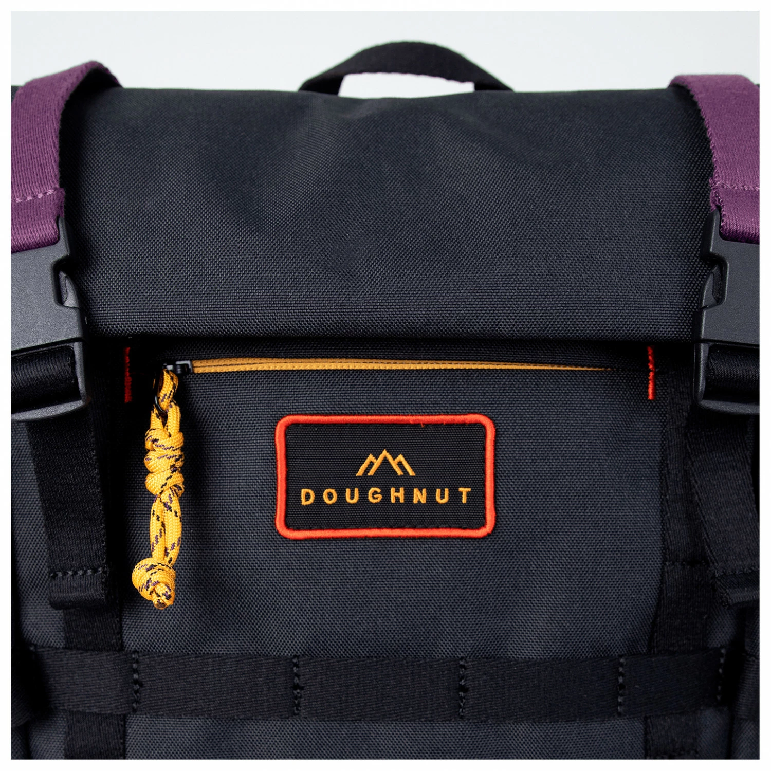 Doughnut Paratrooper Happy Camper 9 - Daypack 6 Doughnut Paratrooper Happy Camper 9 - Daypack - Image 4