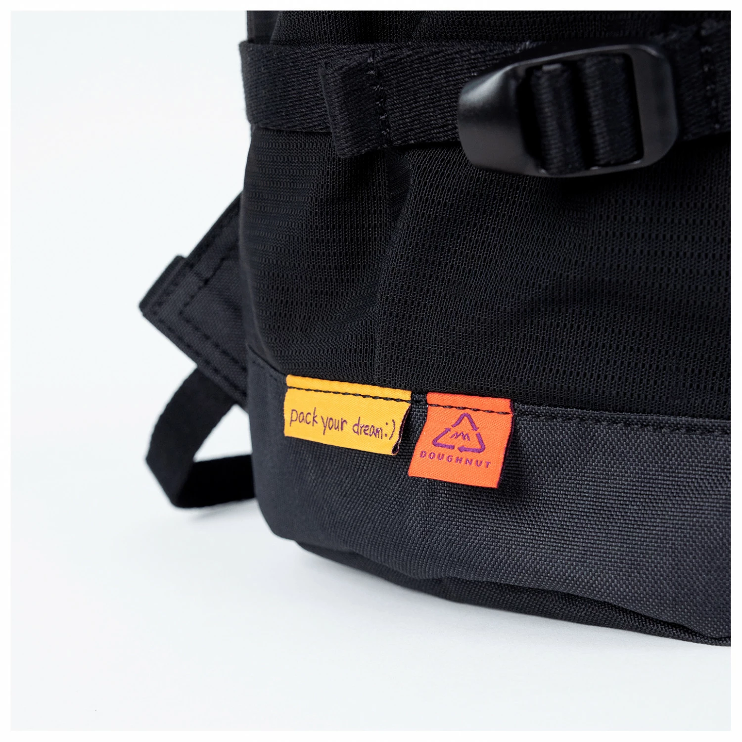 Doughnut Paratrooper Happy Camper 9 - Daypack 7 Doughnut Paratrooper Happy Camper 9 - Daypack - Image 5