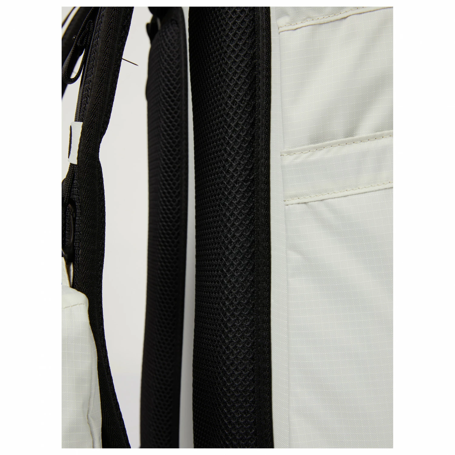 Pinqponq Komut 32 - Daypack 12 Pinqponq Komut 32 - Daypack - Image 10