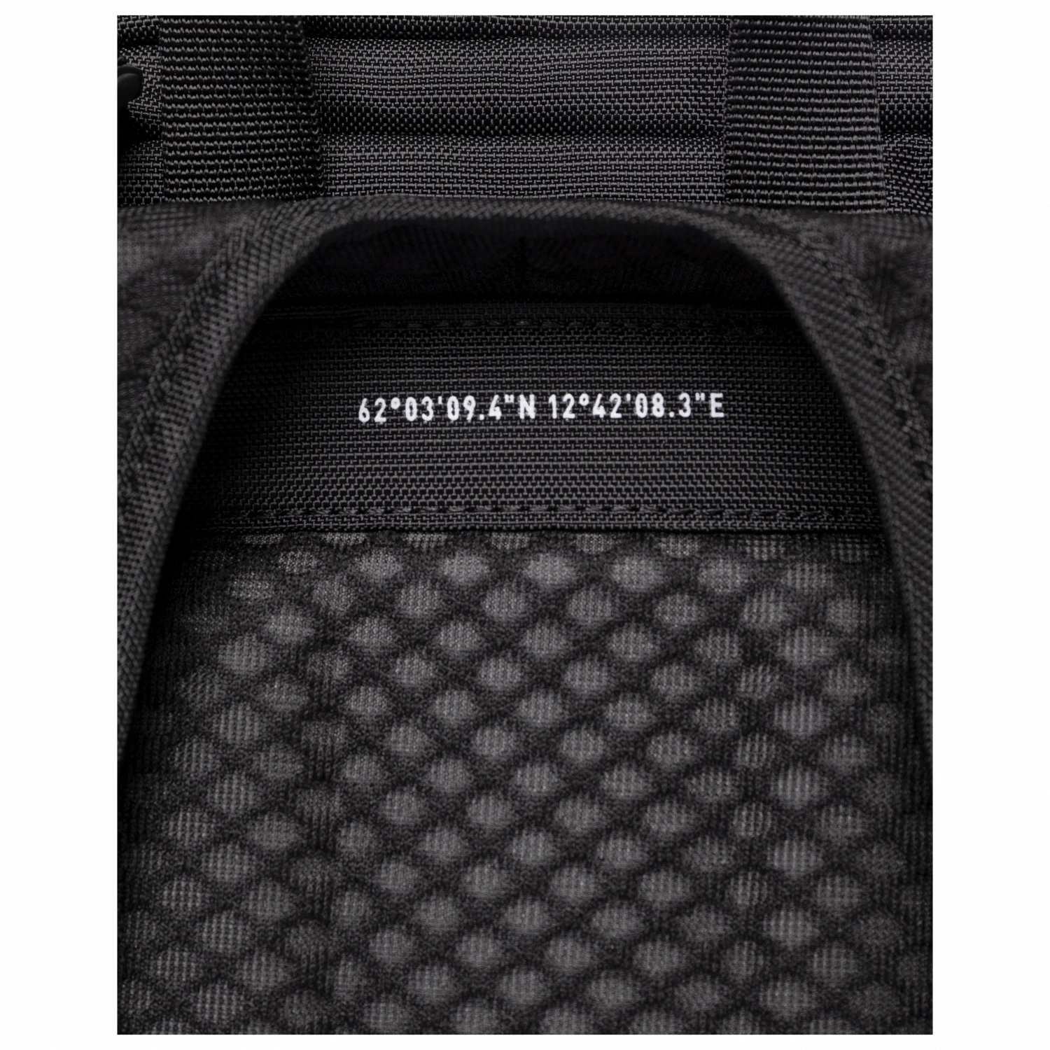 Sandqvist Creek Hike 16 - Walking Backpack 7 Sandqvist Creek Hike 16 - Walking Backpack - Image 5