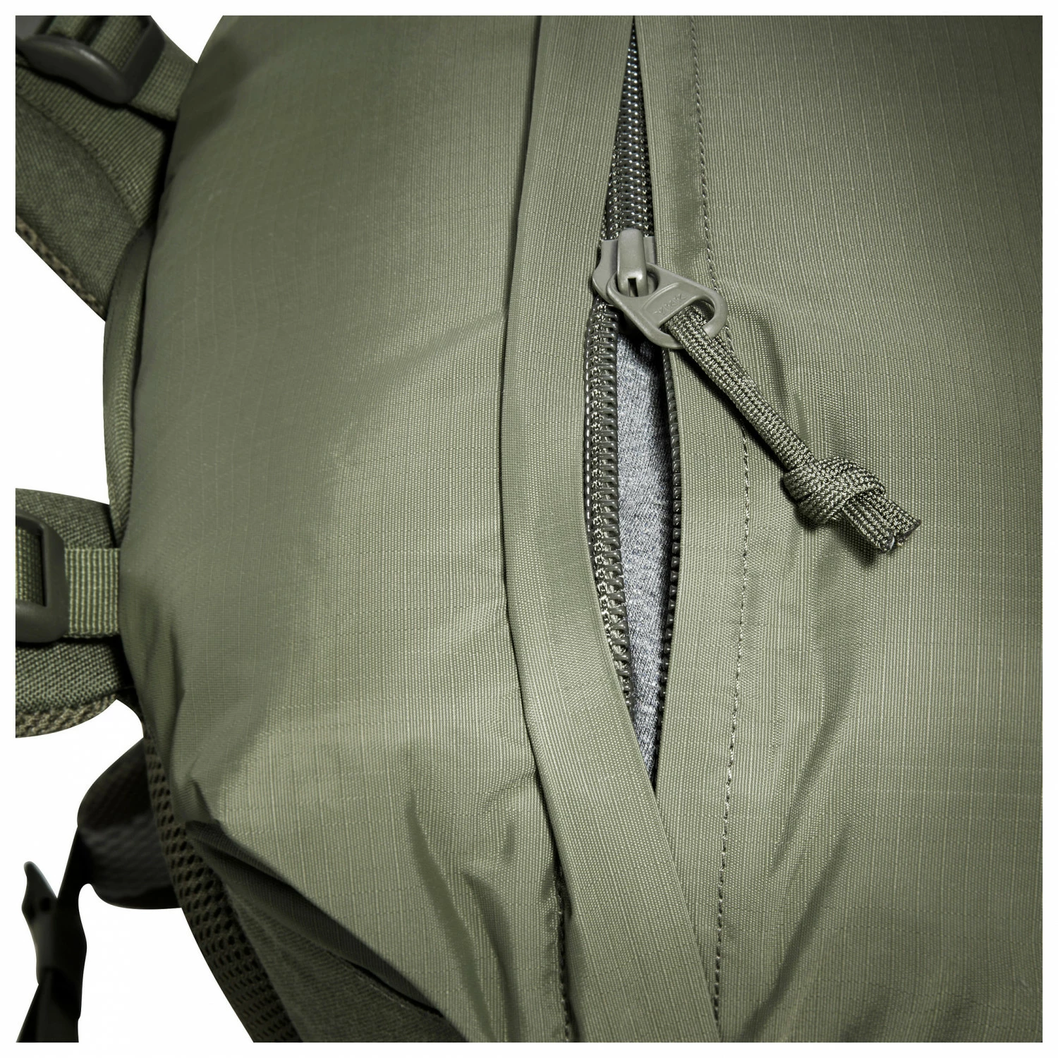 Tasmanian Tiger TT Sentinel 28 - Walking Backpack 11 Tasmanian Tiger TT Sentinel 28 - Walking Backpack - Image 9