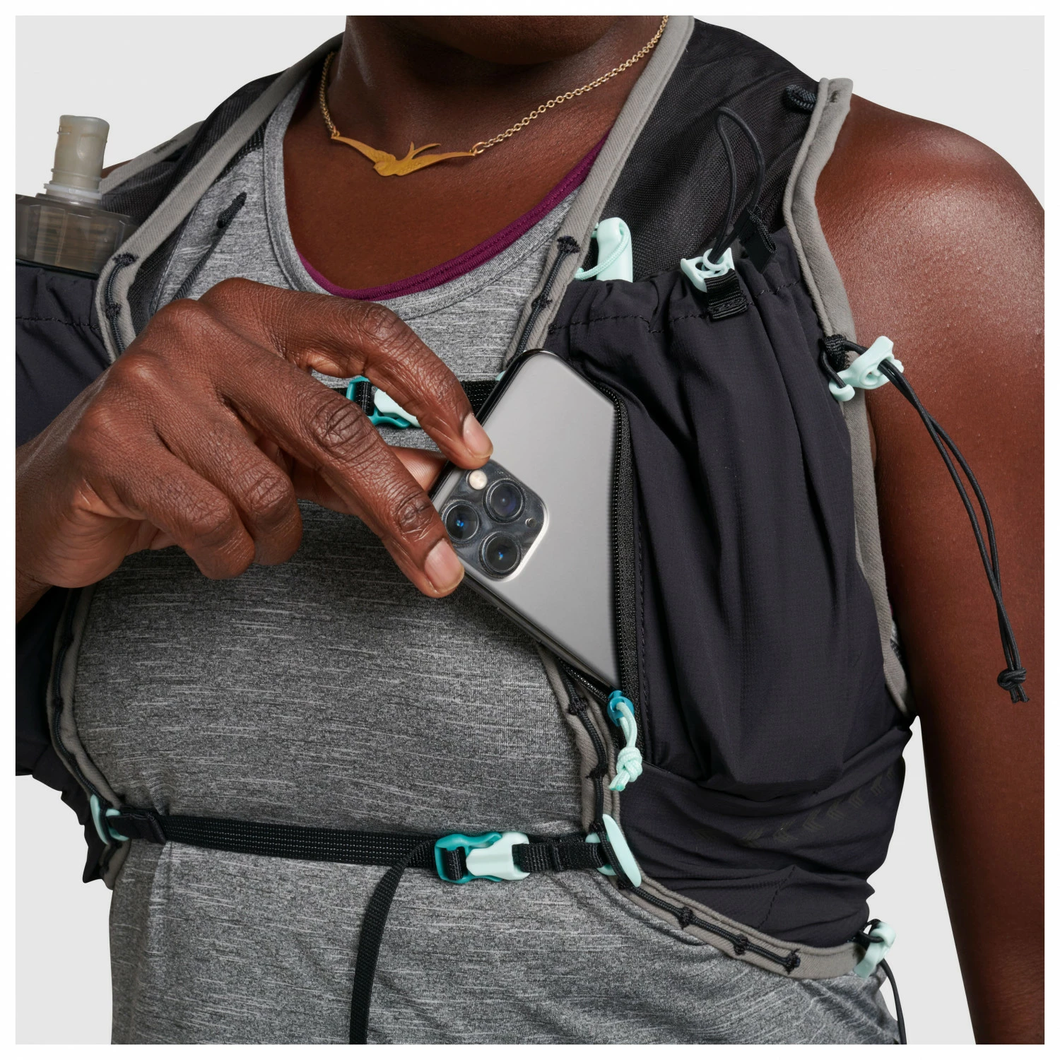 Ultimate Direction Women's Race Vesta 6.0 - Trail Running Backpack 10 Ultimate Direction Women's Race Vesta 6.0 - Trail Running Backpack - Image 8